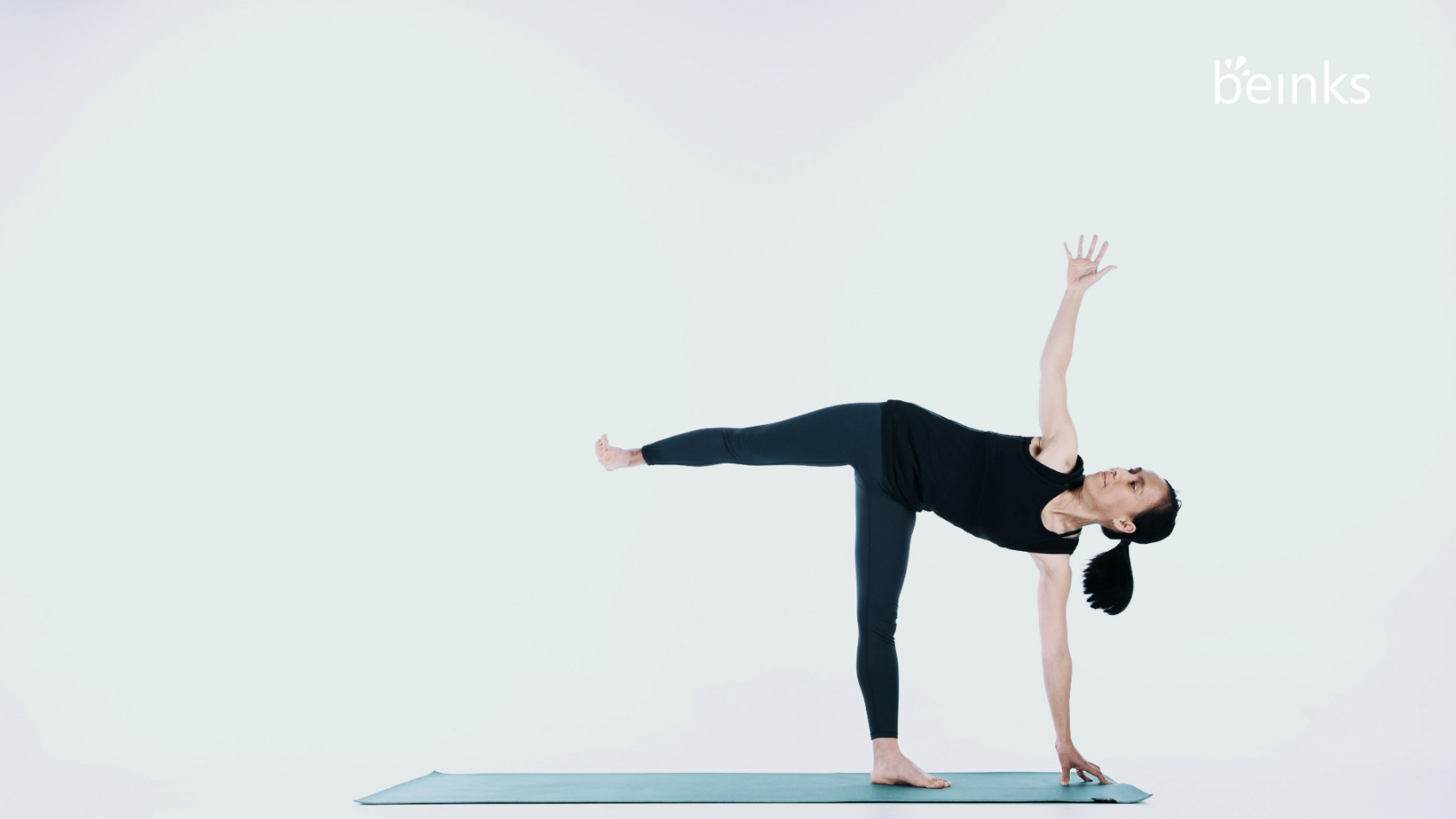 Yoga Daily Practice on Instagram: “Goz to half moon 🌝 Follow  @yogadailyprogress ✨ 📸 @doyouyoga . . #yinyoga… | Yoga poses advanced,  Advanced yoga, Yoga postures